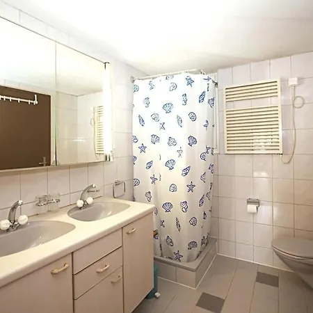 Am Gaessli 5-bettwohnung Apartment